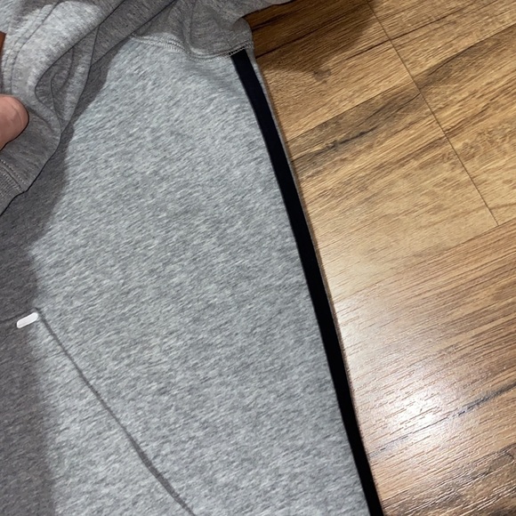 2012 Nike tech fleece zip up hoodie - Picture 6 of 11
